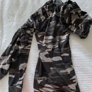 camo sweatshirt